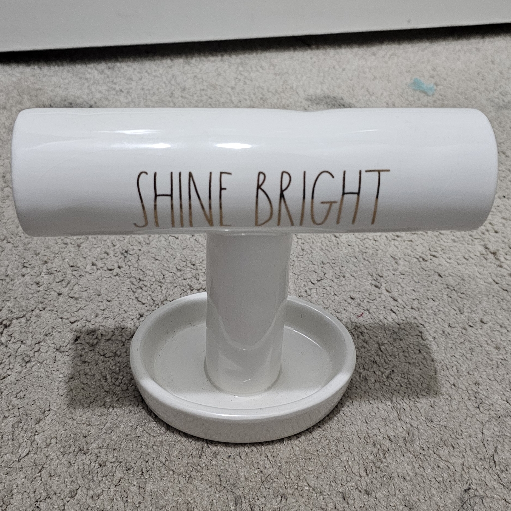 White Jewelry Stand White Base 12$